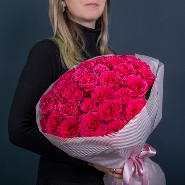 Купить Букет из 33 роз в  с бесплатной доставкой: цена, фото, описание